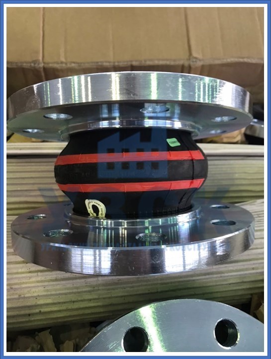 компенсатор резиновый фланцевый в Москве